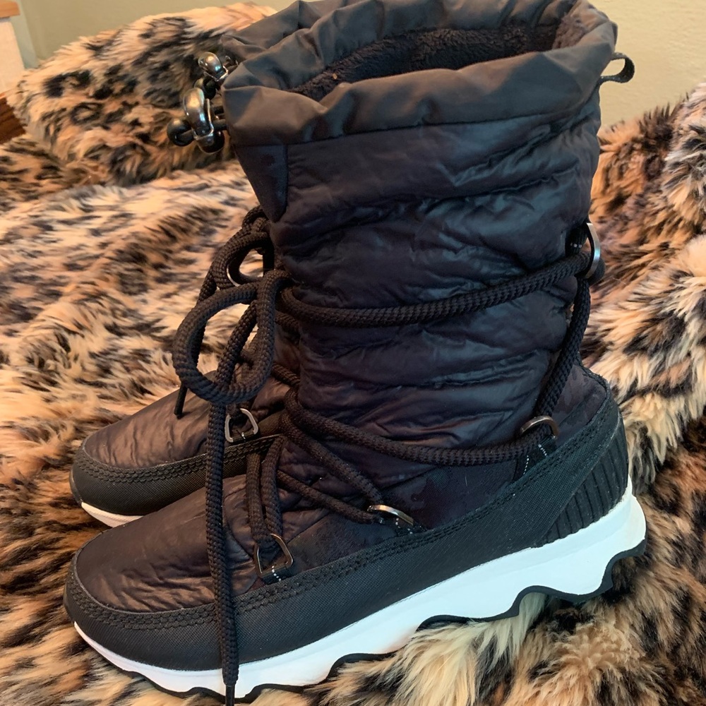 Sorel Kinetic Boots 10